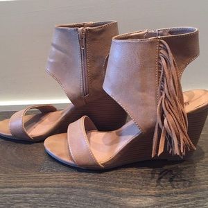 Rampage Tan Fringe Wedge Heels - Size 7.5